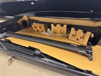 Strešný box Volvo, strešné nosiče čierne THULE WingBar Edge - 4