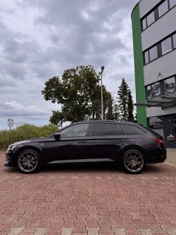 Predám Škoda Superb 3 Combi 2.0TDi 4x4 L&K - 4