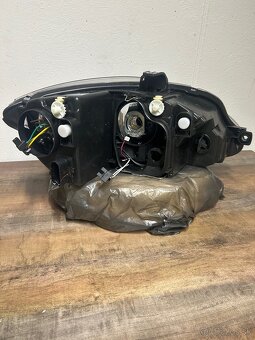 Pravý predný svetlomet pre Seat Toledo/Leon/Altea - 4