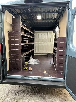 Regály do dodávky - 4