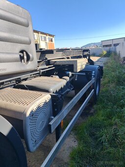 Hakovy nosic kontajnerov 4x4  MB AXOR  1833 - 4