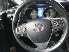 Predám Toyota Auris Sport Touring hybrid - 4