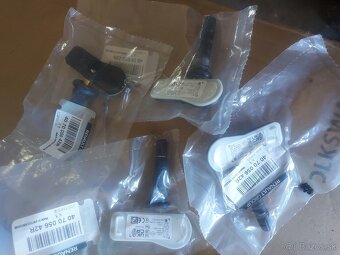 4ks NOVÉ TPMS senzory original RENAULT - 4