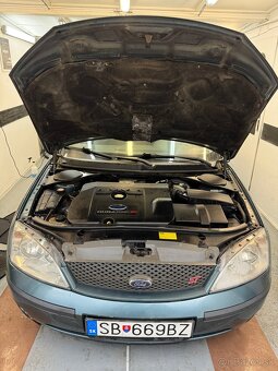 Ford Mondeo mk3 tournier 2.0 2002 - 4