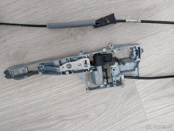 Zamka do dveri na Peugeot 208 - 4