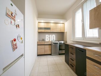 Zariadený 2 izbový byt na Klokočine - Jedlíkova ulica - 4