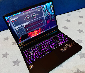 Acer Nitro 5 - 4