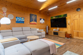 Na predaj dom snov–rodinné sídlo s jazierkom na kúpanie a pa - 4