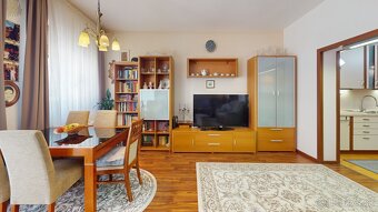 Rodinný dom s výhľadmi na hrad, 3 terasy + 2 polyfunkcie - 4