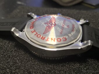 Predam hodinky Breitling Superocean 44 Cobra yellow - 4