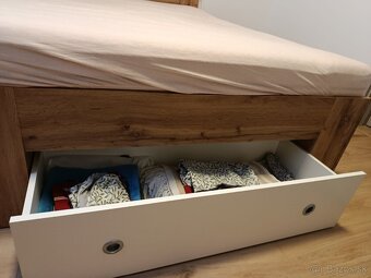 Postel na predaj - 4