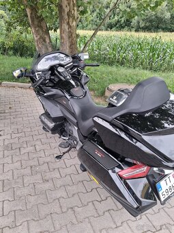 Honda Goldwing - 4