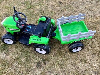 Elektrický traktor s diaľkovým plus traktor na pedále - 4