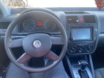 Wolkswagen Golf - 4