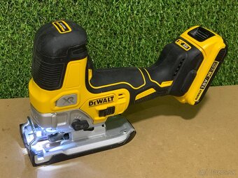 DeWALT DCS335N Aku priamočiara píla (18V) - 4