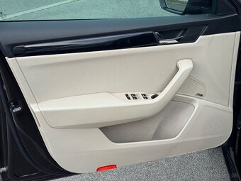 Škoda Superb Combi 2.0 TDI Laurin & Klement 4x4 DSG - 4