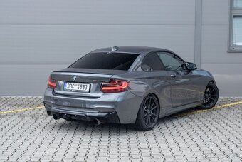 BMW M240i xDrive - 4