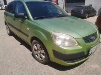 Kia rio 1.4i 173000km, rok vyroby 2007 - 4