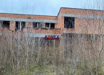 Na prenájom/predaj – priemyselné pozemky s budovami, Strážsk - 4