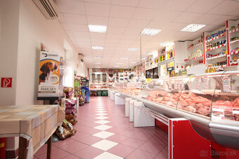 NA PREDAJ: Komerčný objekt vo výbornej lokalite mesta Vranov - 4