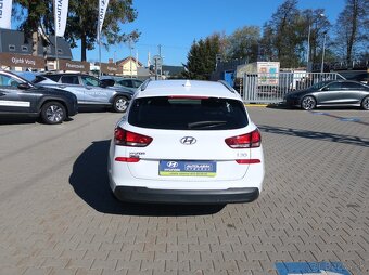 Hyundai i30 WG 1.6CRDi 85kW STYLE NAVI ALU ČR SERVISKA - 4