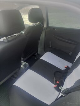Predam Škoda Fabiu 1.2 47 kw - 4