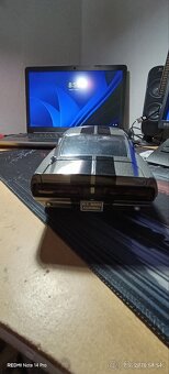 Ford Mustang GT 500 - 4