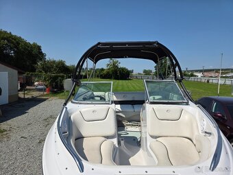 Predám motorový čln Crownline 200 LS - 4