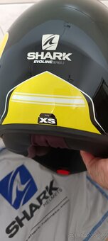 SHARK Evoline Series, XS - 4