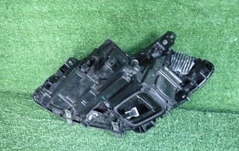 mercedes B svetlo led 2015+ - 4