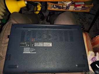 ASUS Vivobook 15 X1504VA - 4