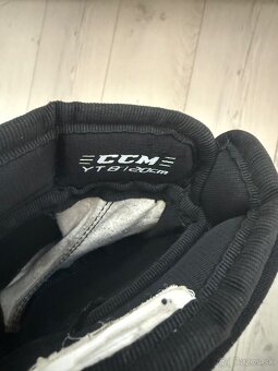 CCM RUKAVICE VEĽKOSŤ 8 - 4