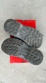 Pracovná ochranná obuv s ocelovou špičkou (veľkosť 38) - 4
