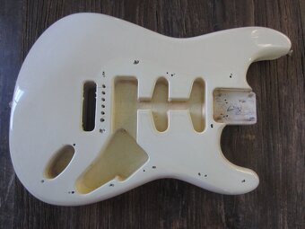 Squier telo - 4
