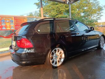 BMW E91 318d. Som 2. majiteľ, auto mám 8 rokov. - 4