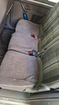 Predam Wollkswagen Touran 2.0 TDI 7 miestny - 4