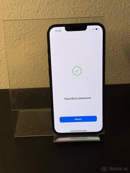 Predám Apple iPhone 13 256GB Black Minimálne známky - 4