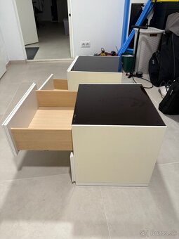 Predam nočné stolíky calligaris PC 2750€ za 2 ks - 4