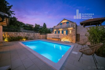 SRA | Nádherná kamenná vila s bazénom a vínnou pivnicou len - 4