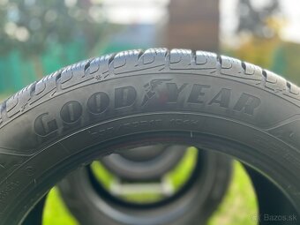 Goodyear Ultragrip Performance + SUV 235/55 R18 104H - 4