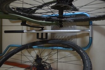 predam svajciarsky interierovy nosic na bicykle - 4