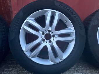 Mercedes 275/50 R20 - 4