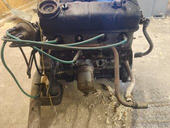 Motor Škoda 100L - 4