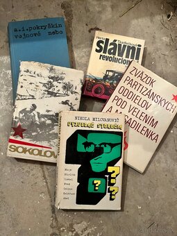 Knižky s komunistickou propagandou - 4