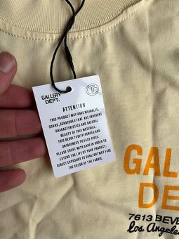 2x gallery debt tričko 2x essentials tričko - 4