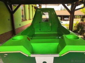 Čln rybársky s kabínou . - 4