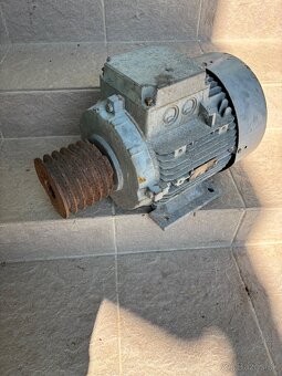Elektromotor Mez 5,5Kw - 4