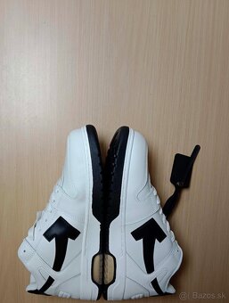 Off White OOO - 4
