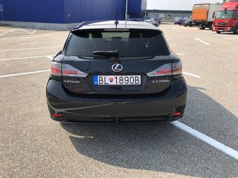 Predam Lexus CT 200h - 4