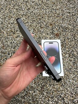 IPhone 14 Pro - baterie 100% - 4